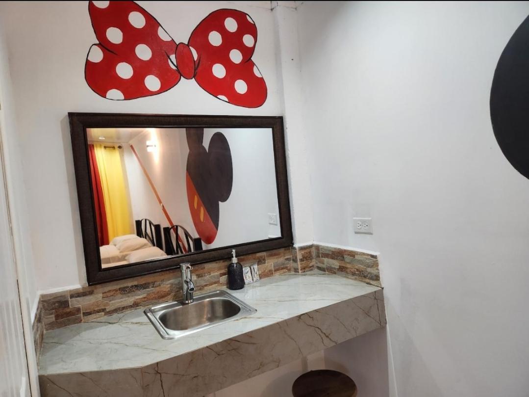 Wally World Inn Comayagua Bagian luar foto
